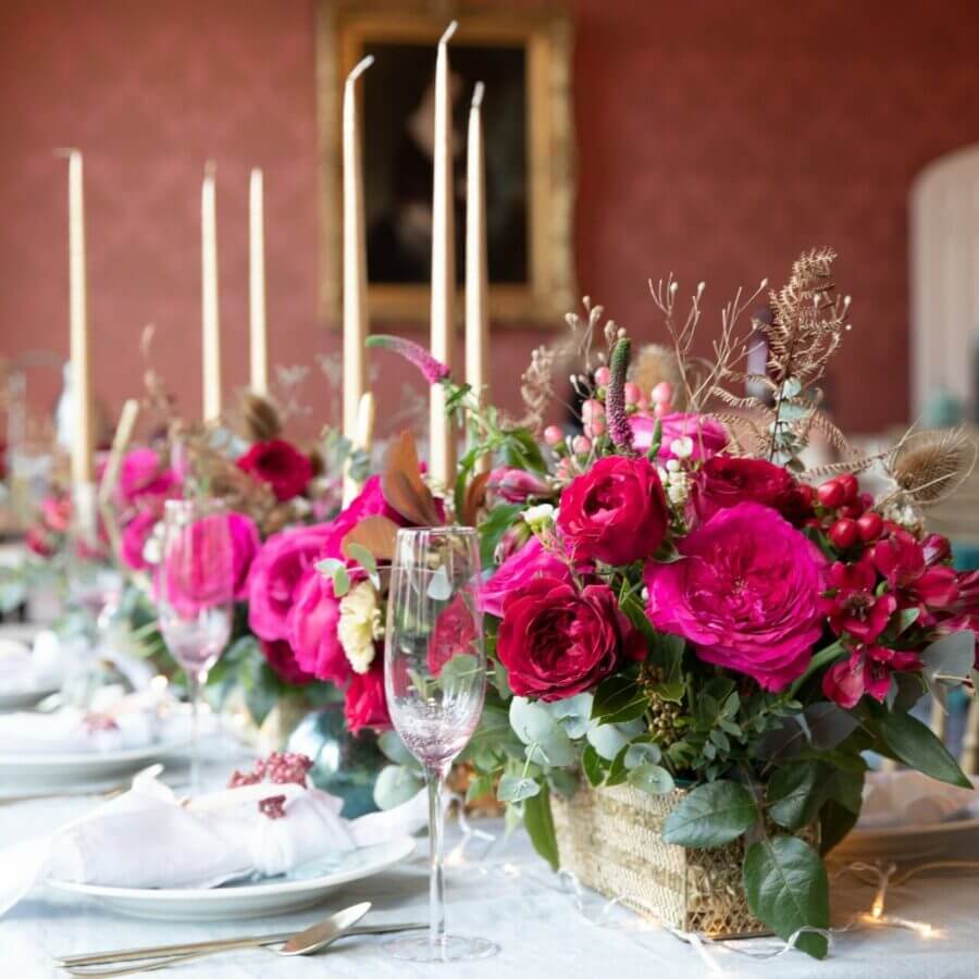 Capability David Austin roses featured in a dramatic wedding table arrangement