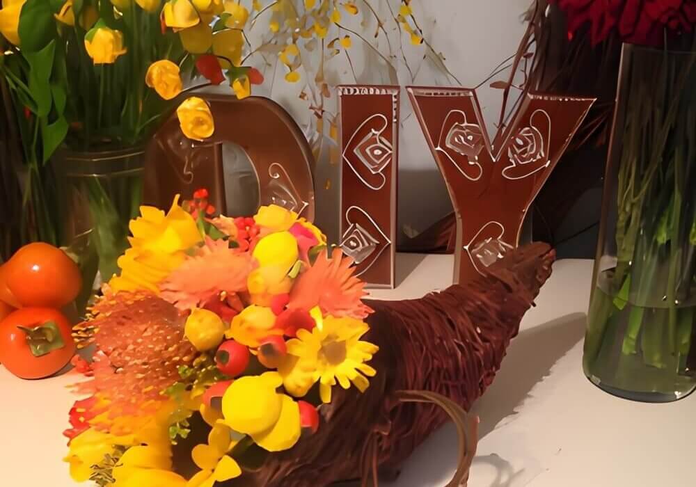 Easy DIY Fall Centerpieces You will Love featured
